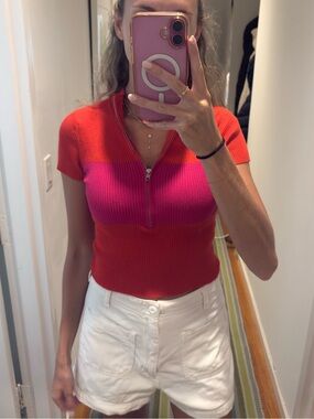 superdown Red & Pink Zip Short Sleeve Crop Top